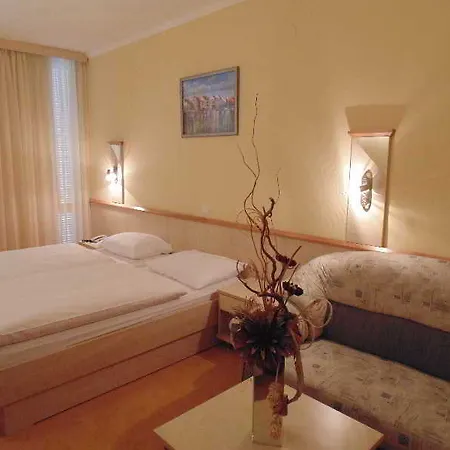 Family Adria Hotel 3*