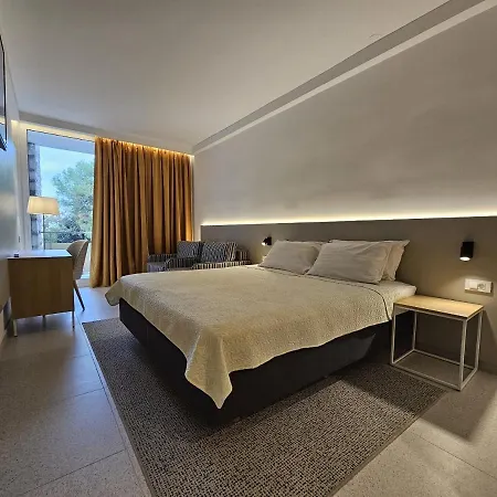 Family Adria Hotel 3*