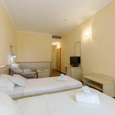 Family Adria Hotel 3*