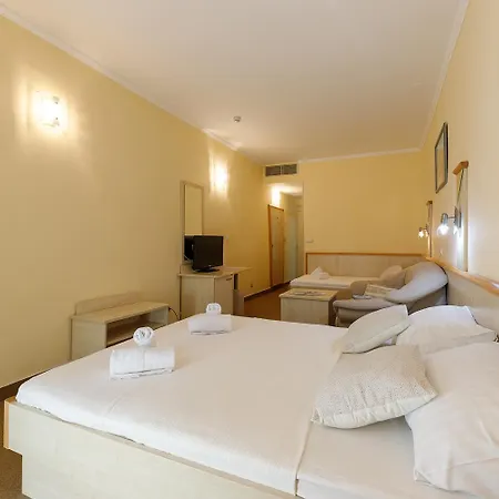 Family Adria 3* Biograd Na Moru