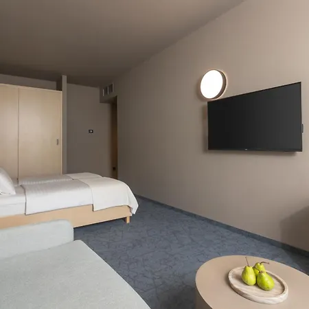 Hotel Family Adria 3*