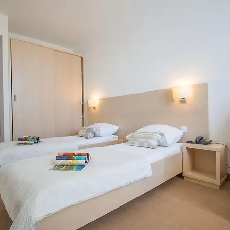 Family Adria Hotel