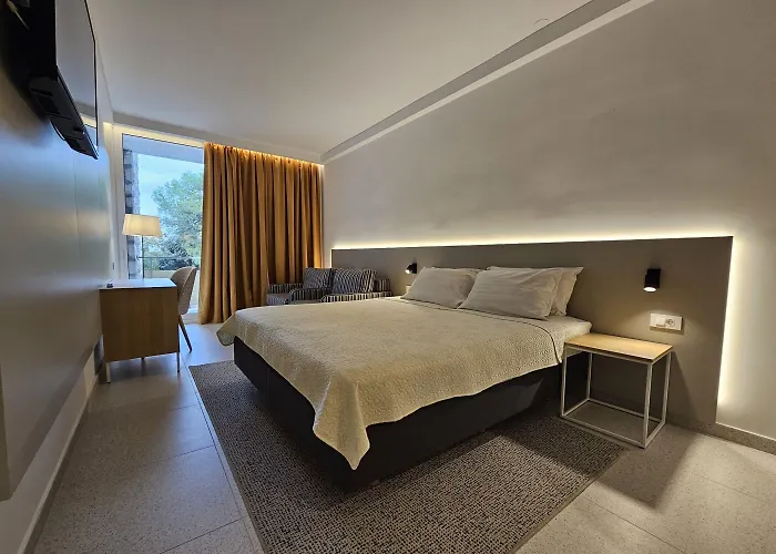 Hotel Family Adria 4*
