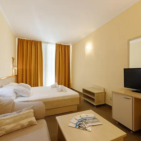 Family Adria Hotel