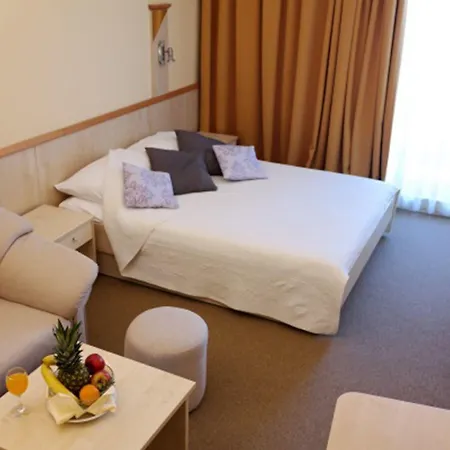 Family Adria Hotel Biograd Na Moru