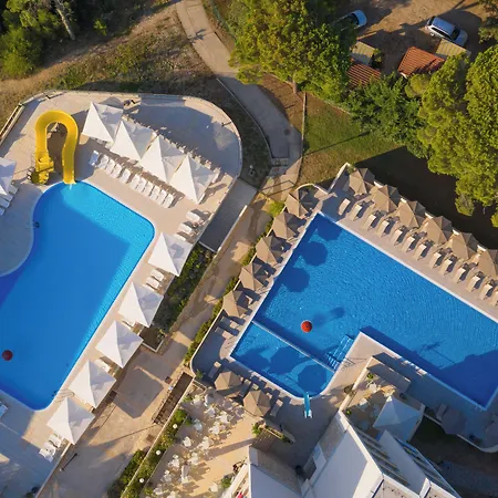 Family Adria Otel 4*