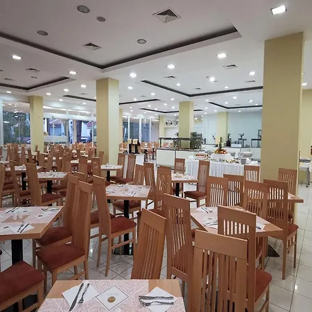 Hotel Family Adria 3*