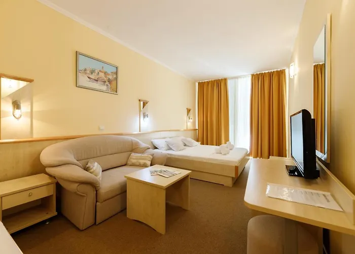 Hotel Family Adria 4*