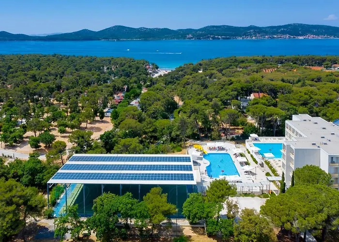 Otel Family Adria Biograd Na Moru