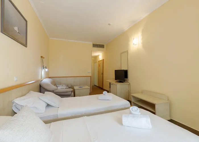 Family Adria Otel 3*