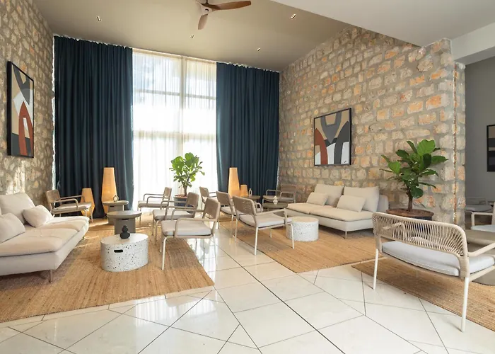 Family Adria Otel 3*