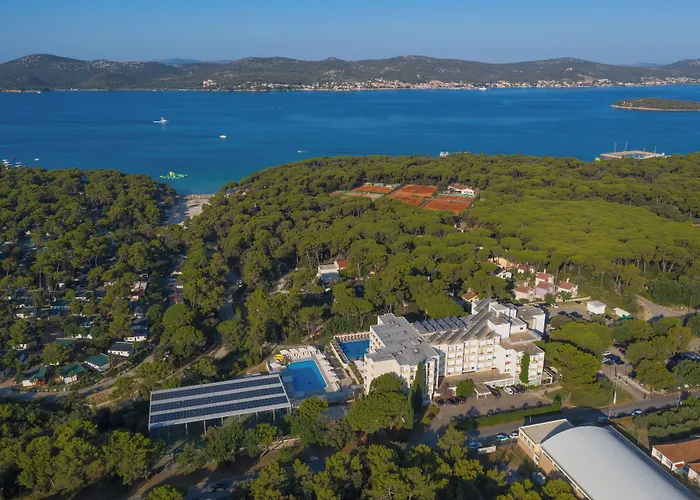 Family Adria Otel 3*